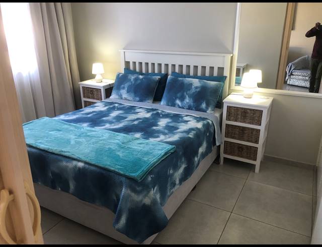 1.5 BEDROOM FLAT FOR SALE IN ILLOVO BEACH